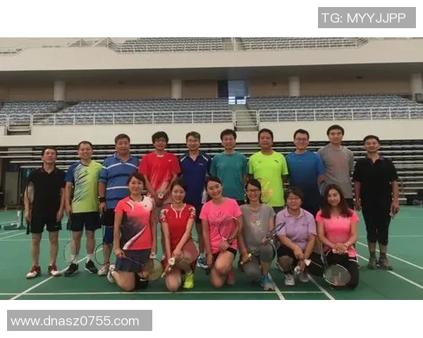 上海羽毛球队整体压制现象解析及其对羽毛球发展的影响